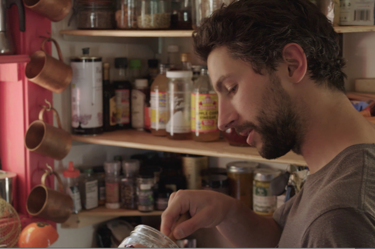 HANAH Hero, Alex Yoder walks us through his HANAH ONE and nut butter recipe snack