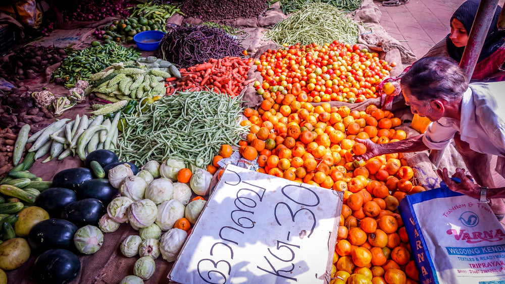 Fruit and vegetable market in India